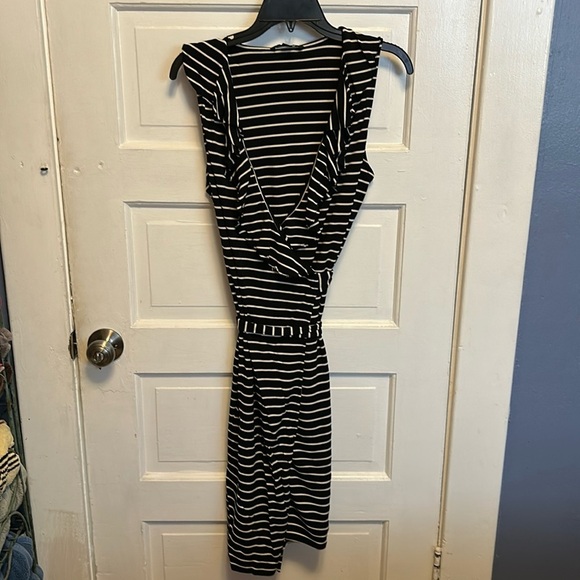 Banana Republic striped dress - Picture 1 of 7